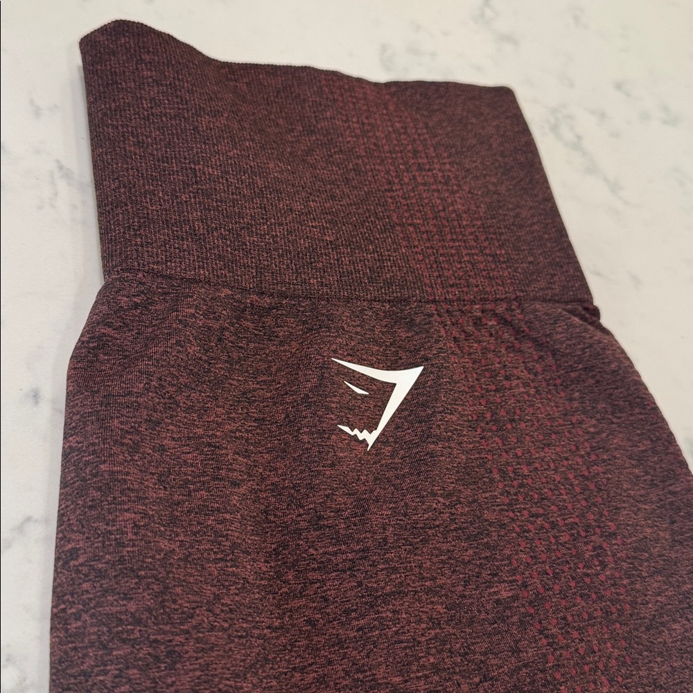 GYMSHARK Women’s Seamless High-Rise Bike Shorts Deep Burgundy Lift Workout MED - Picture 3 of 6